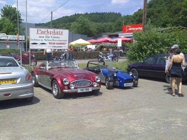 Parked up next to Sebring